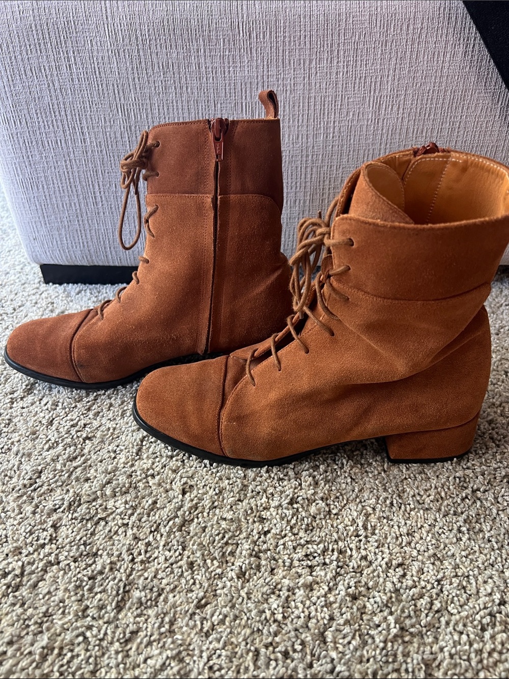 Naguisa Laceup Boots size 38/7.5 - Picture 3 of 9